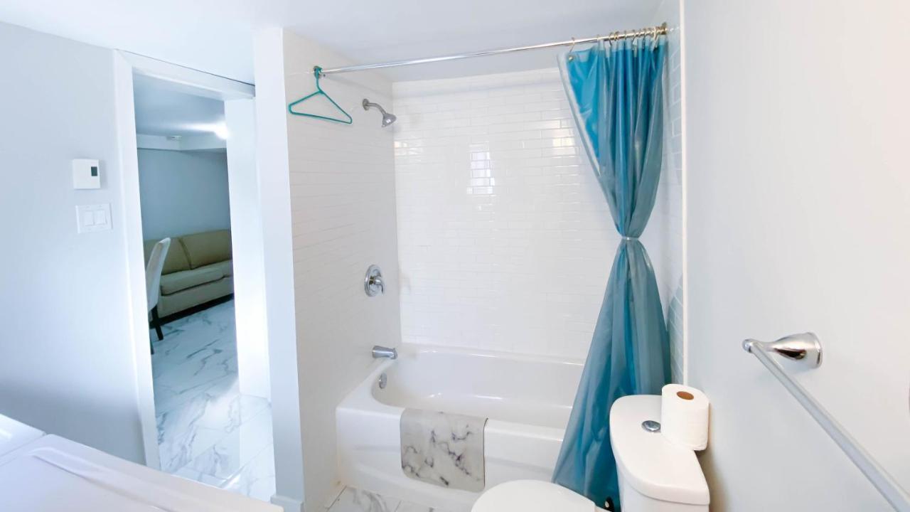 Lovely 1-Br W Sofa Bed In The Heart Of Ndg Apartamento Montréal Exterior foto