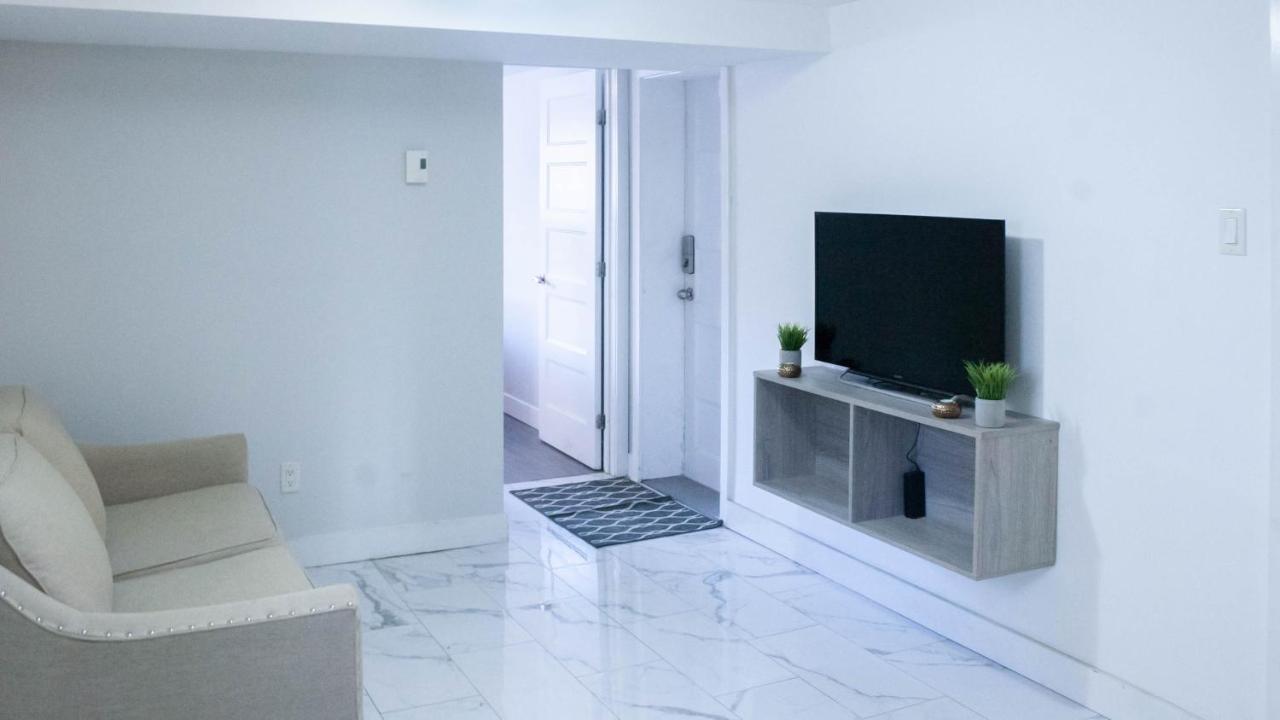 Lovely 1-Br W Sofa Bed In The Heart Of Ndg Apartamento Montréal Exterior foto